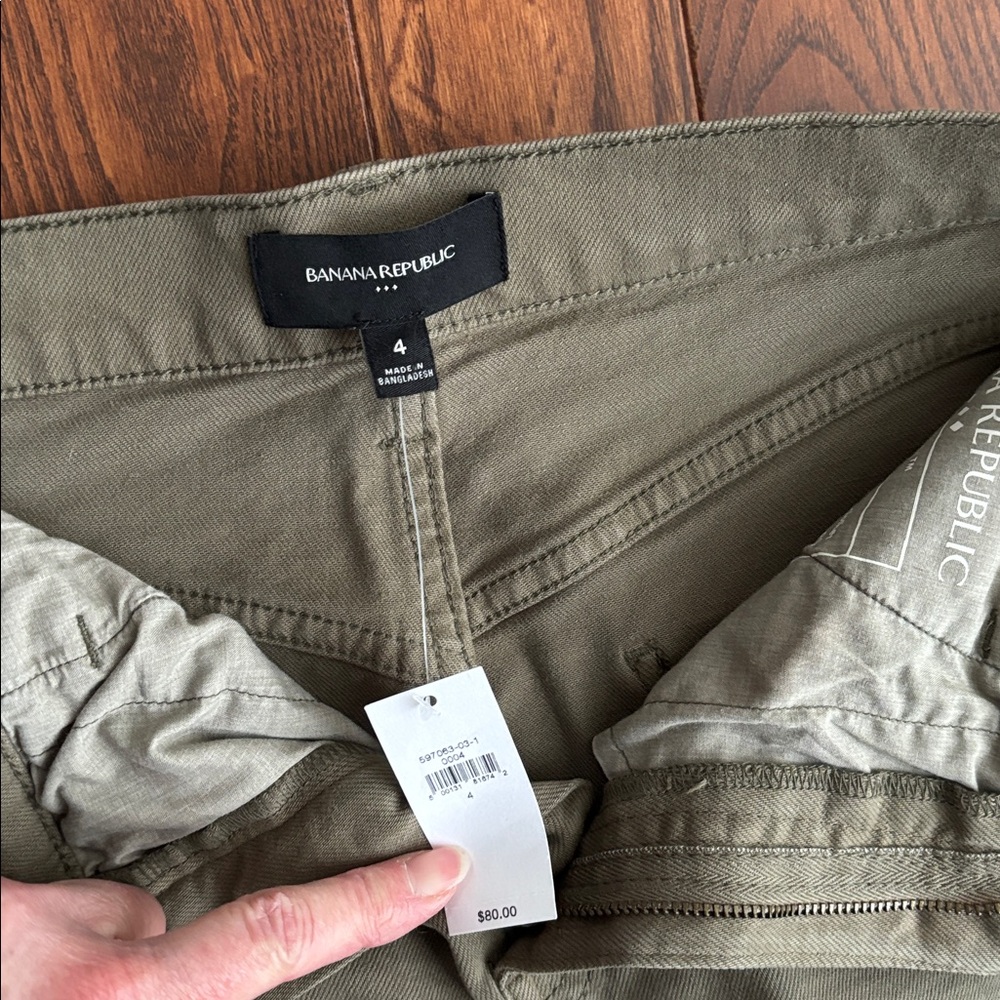 NWT Banana Republic Denim Pencil Skirt - Olive Green - Picture 4 of 9